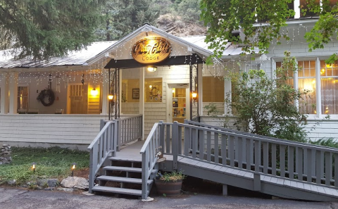 The Charmingly Old Fashioned Gray Cliff Lodge Is A Tasty Mountain Restaurant In Utah