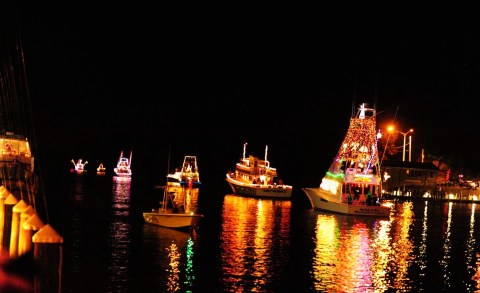 The Christmas Light Boat Parade In Alabama You Don't Want To Miss This Holiday Season