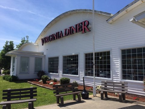 The Sunday Buffet At The Virginia Diner In Wakefield Is A Delicious Road Trip Destination