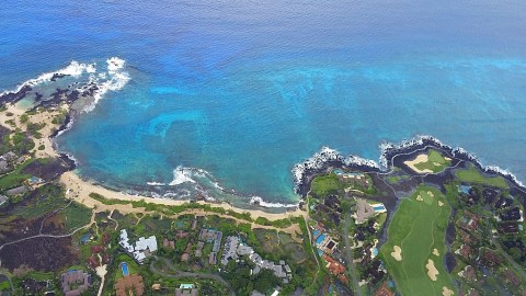 Experience Hawaii Like Never Before On An Air Tour With Mokulele Airlines