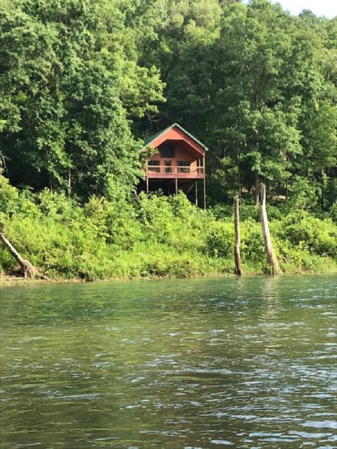 River Of Life Treehouses Near White River In Missouri Let You Glamp In Style