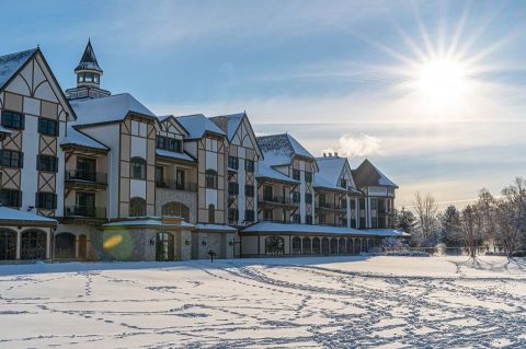 Mountain Grand Lodge And Spa In Michigan Is Connected To An Indoor Waterpark