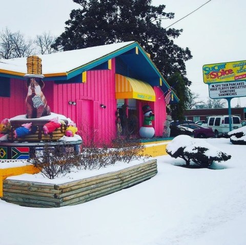 The Colorful Diner In Cincinnati Where You’ll Find All Sorts Of Breakfast Eats