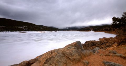 These Frozen Ice Waves Are A Colorado Wintertime Phenomenon That You Have To See To Believe