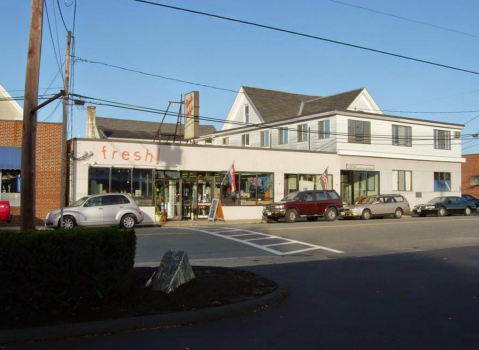 Uncle Andy's Diner Is A 65-Year-Old Diner In Maine And The Food Network Has Featured It Twice