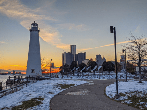 9 Reasons No One In Their Right Mind Visits Detroit In The Winter