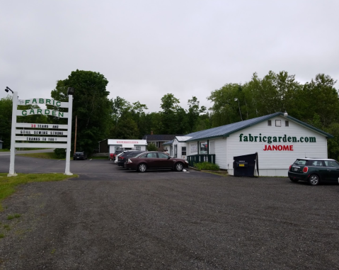 The Largest Quilting Store In Maine Has More Than 10,000 Bolts Of Fabric