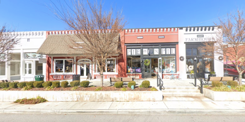 You Can Score Yourself A Homemade Personal Pecan Pie At Crave Pie Studio In Georgia