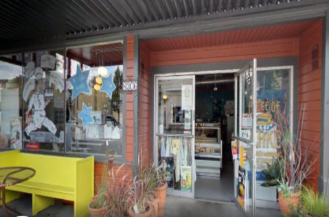 It's Literally A Piece Of Cake To Visit This Bakery In Oregon