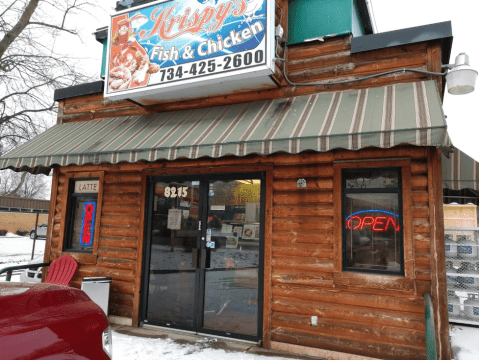 Krispy’s Is A Hole-In-The-Wall Market Near Detroit With Some Of The Best Fried Chicken In Town