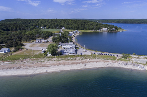 A Piece Of Historic Maine Seaside Dining Is For Sale And It Might Be Worth The Splurge