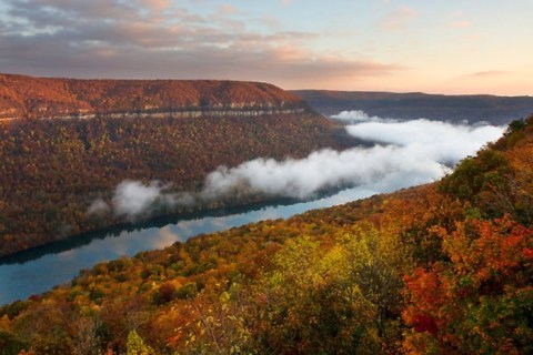 You'll Have A Front Row View Of The Tennessee Grand Canyon At These Cozy Cabins