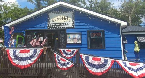 The Forklift Cafe, A Whimsical Restaurant In Pennsylvania, Serves More Than 100 Types Of Teas