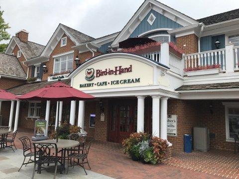 The Small Cafe, Bird-In-Hand Bakery & Cafe In Pennsylvania Has A Shoofly Pie Known Around The World