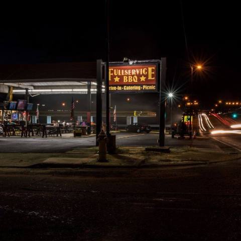 Full-Service BBQ Serves Up Mouth-Watering Barbecue From An Old Gas Station In Tennessee