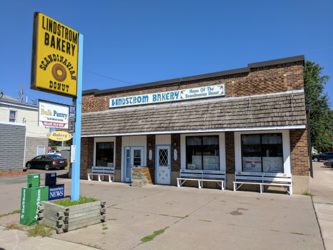 Everyone Should Try The Scandinavian Donuts At Lindstrom Bakery In Minnesota At Least Once