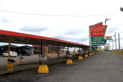 Jive On Down For Fried Chicken And Burgers At Parkette Drive In In Kentucky