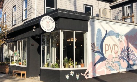 Hometown Cafe & Poke Bar In Rhode Island Will Serve You The Best Lunch Of Your Life