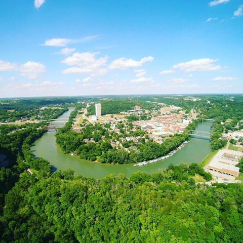 Take A Bourbon Themed Boat Tour Along The Scenic Kentucky River