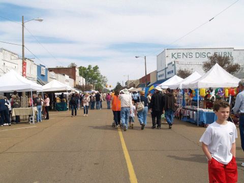 Attend The Largest Fish Fry On Earth At The World Catfish Festival In Mississippi