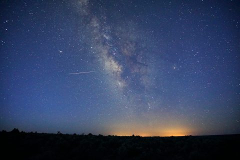 Surges Of Up To 100 Meteors Per Hour Will Light Up The Alabama Skies During The 2020 Lyrid Meteor Shower This April