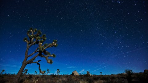 Surges Of Up To 100 Meteors Per Hour Will Light Up The Southern California Skies During The 2020 Lyrid Meteor This April