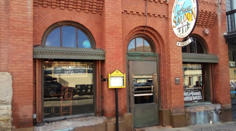 No Name Saloon In Utah Has A Buffalo Burger Known Around The World