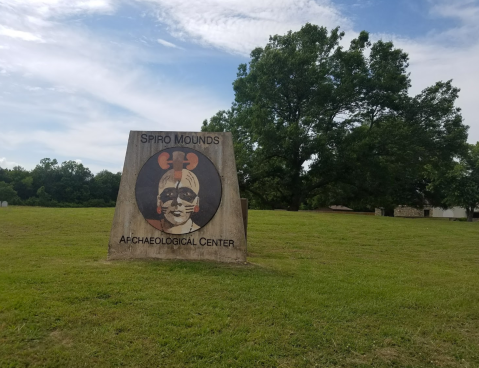 You Can Find A Fascinating 1,170 Year-Old Archaeological Site At Spiro Mounds In Oklahoma