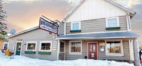 The Small Bakery At Talkeetna Roadhouse In Alaska Has Pies Known Around The World