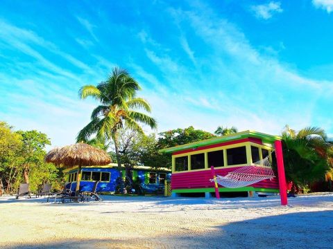 These Quaint Cottages On The Banks Of The Keys In Florida Will Make Your Summer Splendid