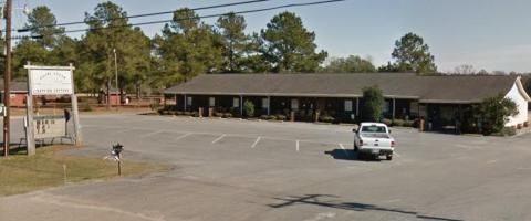 Head To Rocky Creek Catfish Cottage For Some Of Mississippi's Best Fried Fish