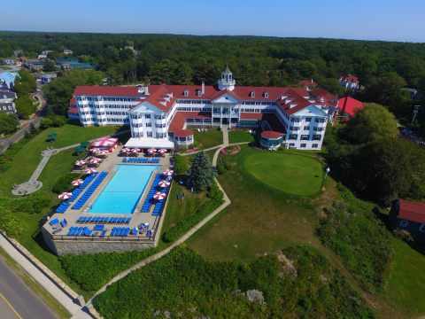 Dating Back To 1914, One Of The Oldest Hotels In Maine Is Also The Most Magical