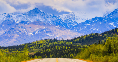 10 Show-Stopping Photos That Show Why Locals Are In Love With Springtime In Alaska