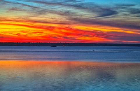 This Loop Trail Hike Takes You To The Crystal Blue Clinton Lake In Kansas