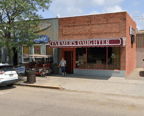 Tiny But Mighty, Farmer's Daughter Cafe In Nebraska Has Some Unbelievable Dishes