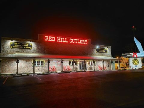 The World's Largest Pocket Knife Can Be Found Next To A Massive Shopping Destination In Kentucky