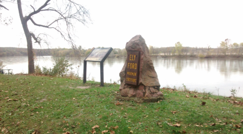 Discover A Long-Lost Secret Of Iowa's Migrant Trails When You Visit Lacey Keosauqua State Park