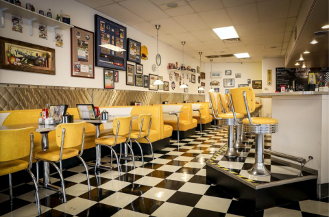 An Authentic 1950s-Style Diner Experience Awaits At Linda's Soda Bar In Northern California