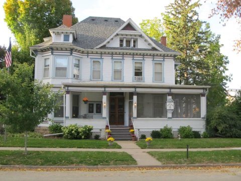 Spend The Night In A 142-Year-Old Victorian House At Candlelight Inn In Red Wing, Minnesota