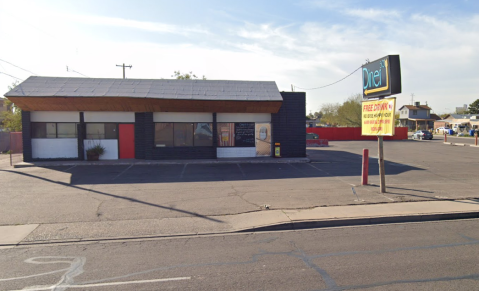 Revisit The Glory Days At Diner 50, A 50s-Themed Restaurant In Arizona