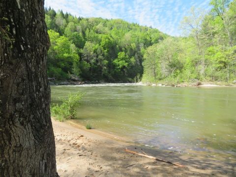 A Trail Full Of Creek Views Near The Georgia State Border Will Lead You To A Waterfall Paradise In South Carolina