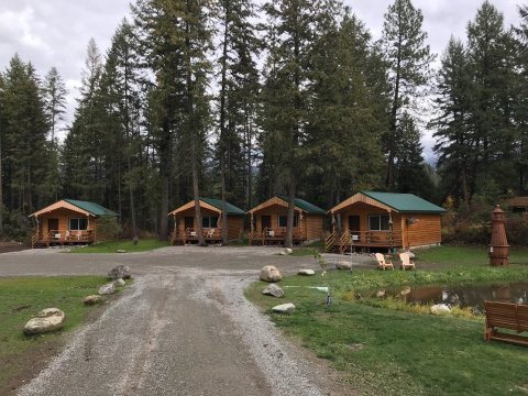 These Quaint Cabins On The Banks Of The Clark Fork River In Montana Will Make Your Summer Splendid