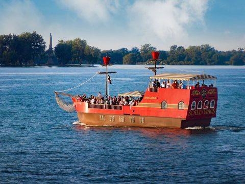 Pennsylvanians Can Sail On A Pirate Ship On Presque Isle Bay This Summer