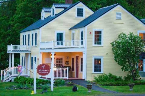 Order The Crab Cakes At Murphy’s Steakhouse In New Hampshire, They’re Too Good To Share