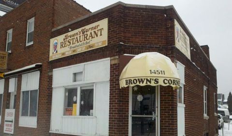 Dig Into An Old Fashioned Breakfast At Brown’s Corner Restaurant In Cleveland