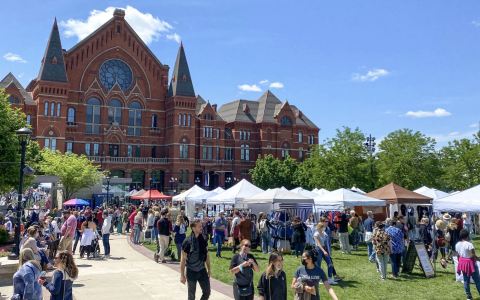 16 Amazing Flea Markets In Ohio You Absolutely Have To Visit