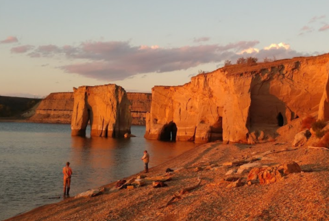 5 Different Parks Around North Dakota's Largest Lake Where You Can Enjoy Everything It Has To Offer