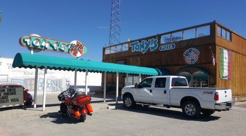 Tony's Pizza Is The Small Town Wyoming Restaurant You'll Fall In Love With