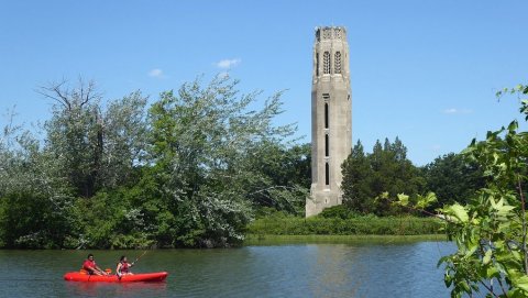 The Absolutely Ginormous 982-Acre Park In Detroit The Whole Family Will Love