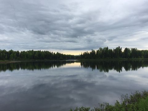 Hike The Easy Red Shirt Lake Trail To Experience Breathtaking Alaskan Lakeside Views